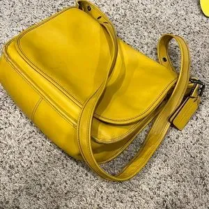 バッグ Vintage Coach Chunky Case Pouch Yellow New Vintage Coach Mahogany Chunky Case 7165 - Etsy